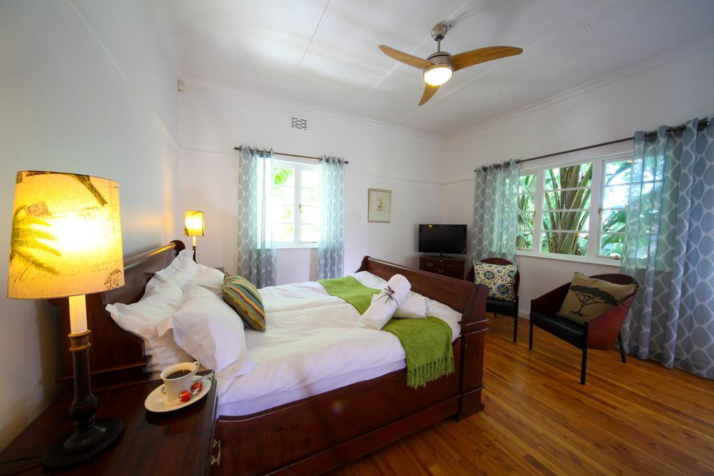Hunneyball House Stellenbosch Chambre photo