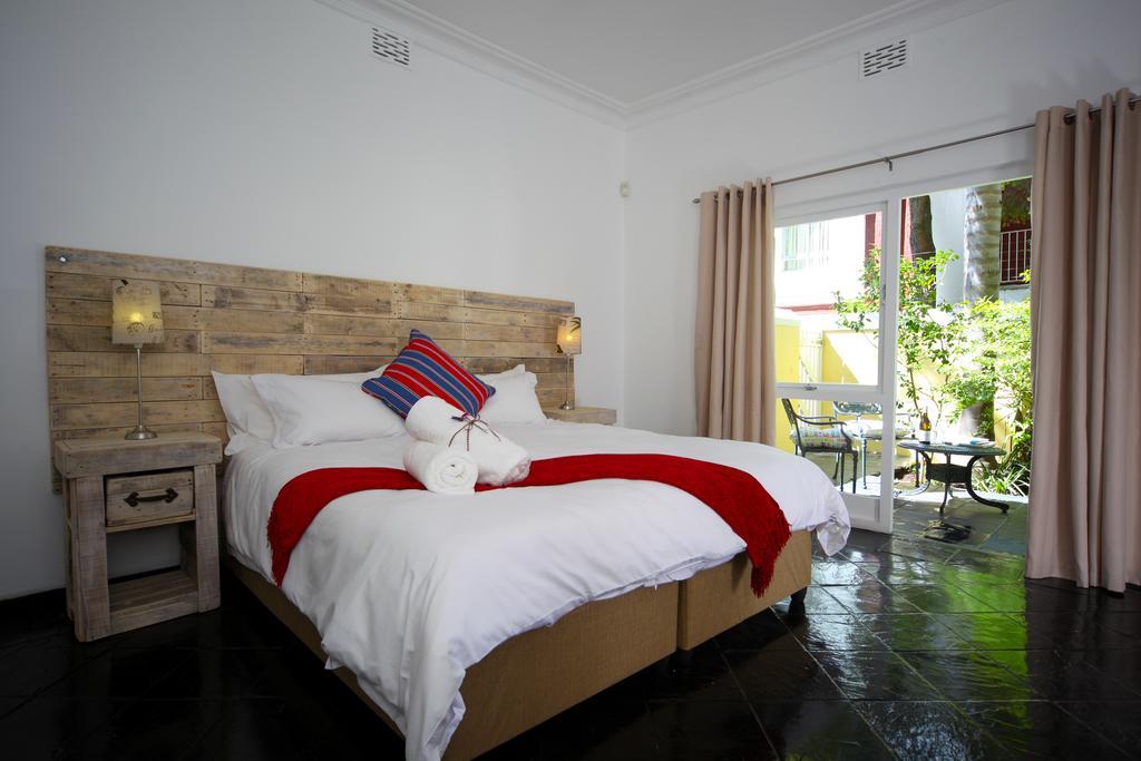 Hunneyball House Stellenbosch Chambre photo